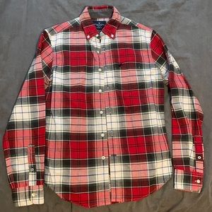 American Eagle long sleeved plaid button down